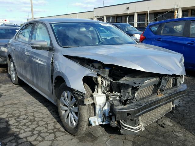 1VWAS7A36EC093352 - 2014 VOLKSWAGEN PASSAT S SILVER photo 1