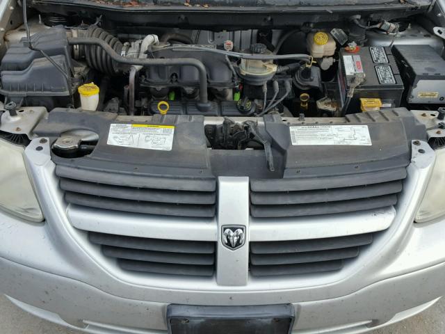 1D4GP45RX5B429783 - 2005 DODGE CARAVAN SX SILVER photo 7