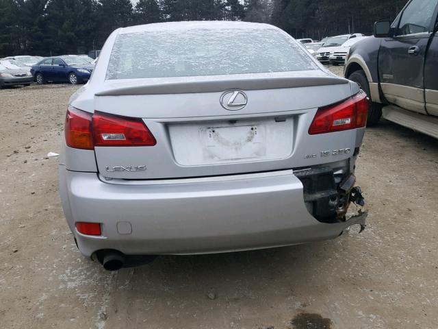 JTHCK262462008481 - 2006 LEXUS IS 250 SILVER photo 9