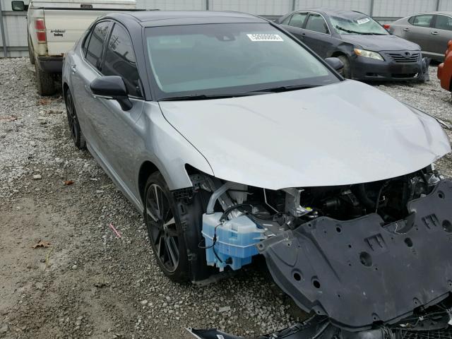 4T1B61HK5JU080775 - 2018 TOYOTA CAMRY XSE SILVER photo 1