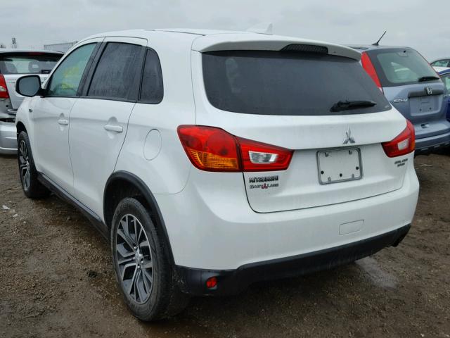 JA4AR3AU2HZ011662 - 2017 MITSUBISHI OUTLANDER WHITE photo 3