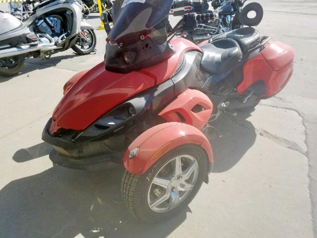 2BXJAXA139V000442 - 2009 CAN-AM SPYDER ROA RED photo 2