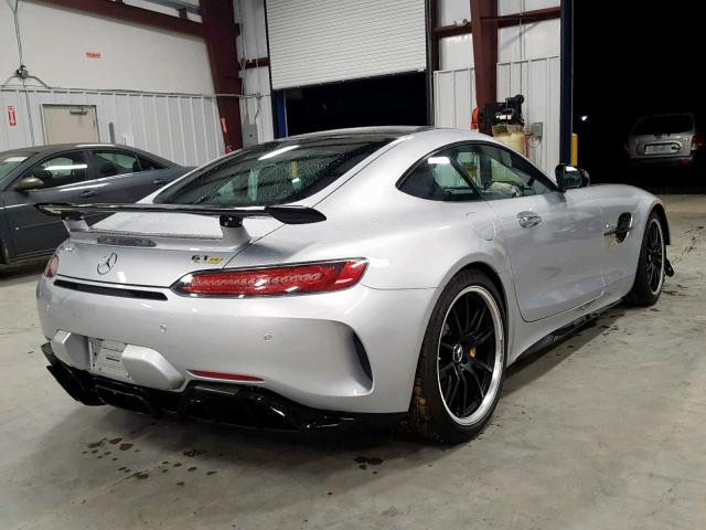 WDDYJ7KA9JA014902 - 2018 MERCEDES-BENZ AMG GT R SILVER photo 4