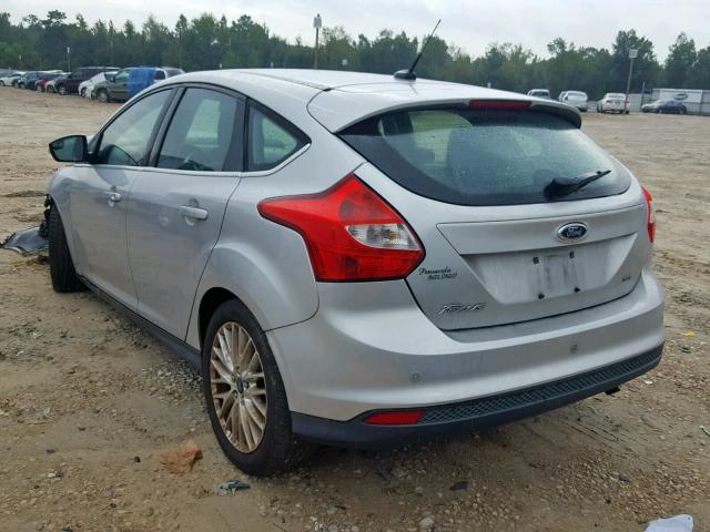 1FAHP3M25CL315266 - 2012 FORD FOCUS SEL SILVER photo 3