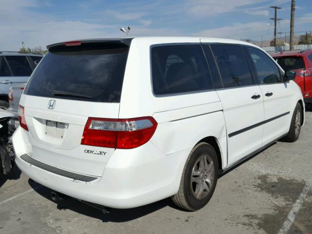 5FNRL38275B057195 - 2005 HONDA ODYSSEY LX WHITE photo 4