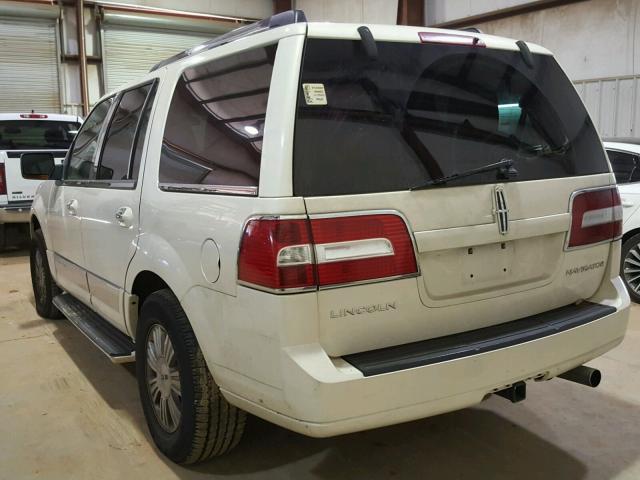 5LMFU27537LJ18119 - 2007 LINCOLN NAVIGATOR WHITE photo 3