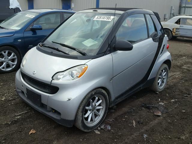 WMEEK31X08K150558 - 2008 SMART FORTWO PAS 银色 照片 2
