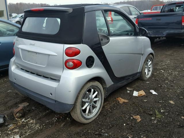 WMEEK31X08K150558 - 2008 SMART FORTWO PAS 银色 照片 4