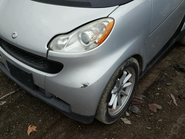 WMEEK31X08K150558 - 2008 SMART FORTWO PAS 银色 照片 9