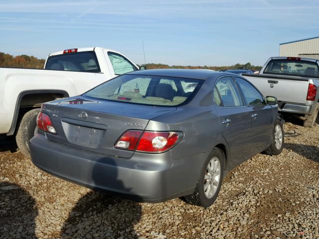 JTHBF30G020023365 - 2002 LEXUS ES 300 GREEN photo 4