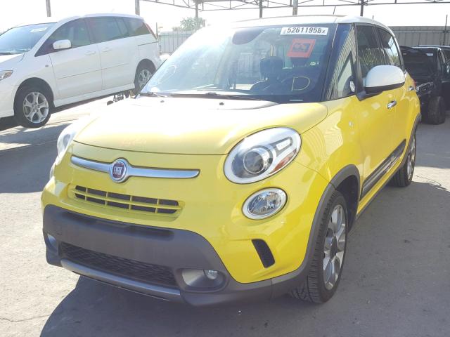 ZFBCFADH3EZ029239 - 2014 FIAT 500L TREKK YELLOW photo 2