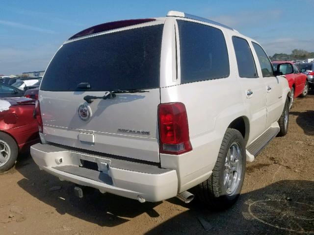 1GYEK63N46R119761 - 2006 CADILLAC ESCALADE L WHITE photo 4