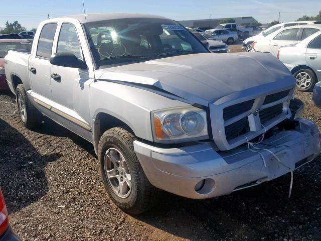 1D7HW48N56S517810 - 2006 DODGE DAKOTA QUA SILVER photo 1