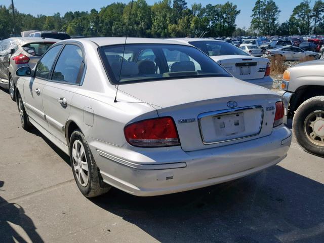 KMHWF25H12A604314 - 2002 HYUNDAI SONATA GL WHITE photo 3