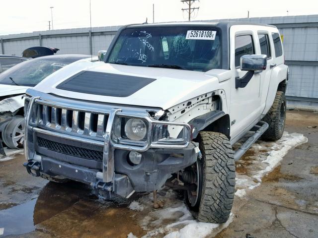 5GTMNJEE5A8138206 - 2010 HUMMER H3 LUXURY WHITE photo 2