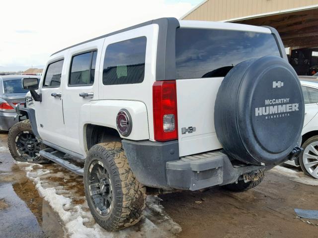 5GTMNJEE5A8138206 - 2010 HUMMER H3 LUXURY WHITE photo 3