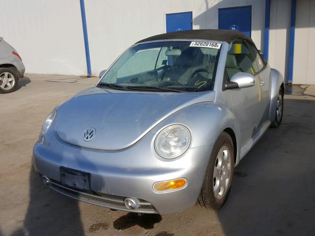 3VWCK21Y13M320420 - 2003 VOLKSWAGEN NEW BEETLE 银色 照片 2