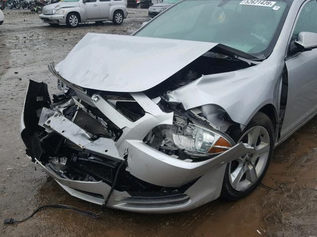 1G1ZC5EB4AF290398 - 2010 CHEVROLET MALIBU 1LT 银色 照片 9
