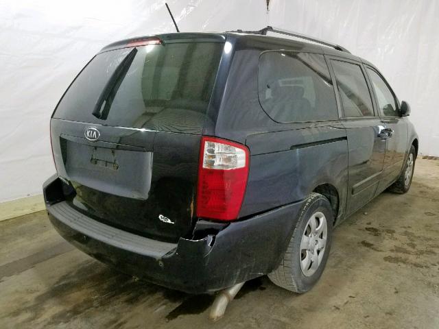 KNDMG4C33A6329929 - 2010 KIA SEDONA LX BLACK photo 4