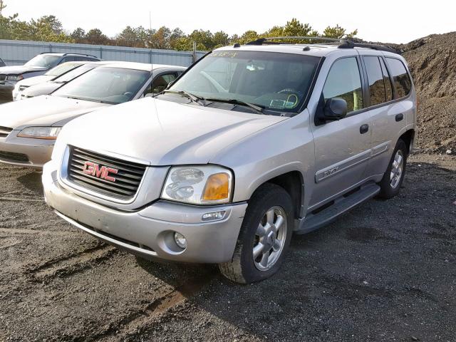 1GKDT13S452102039 - 2005 GMC ENVOY SILVER photo 2