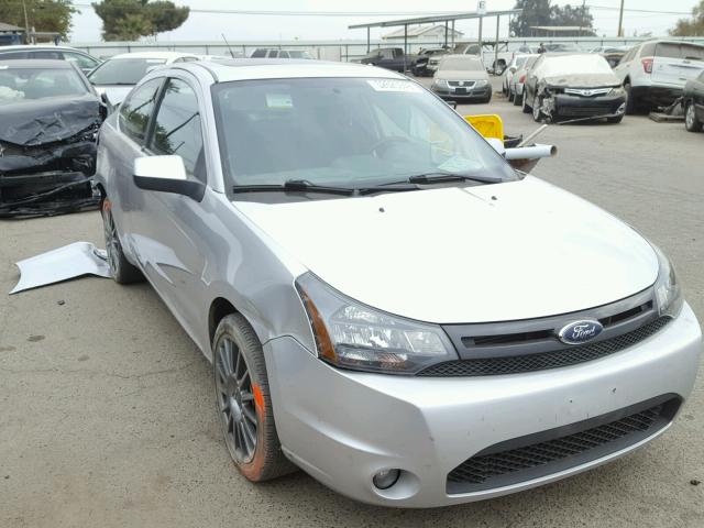 1FAHP3DN4AW176429 - 2010 FORD FOCUS SES SILVER photo 1