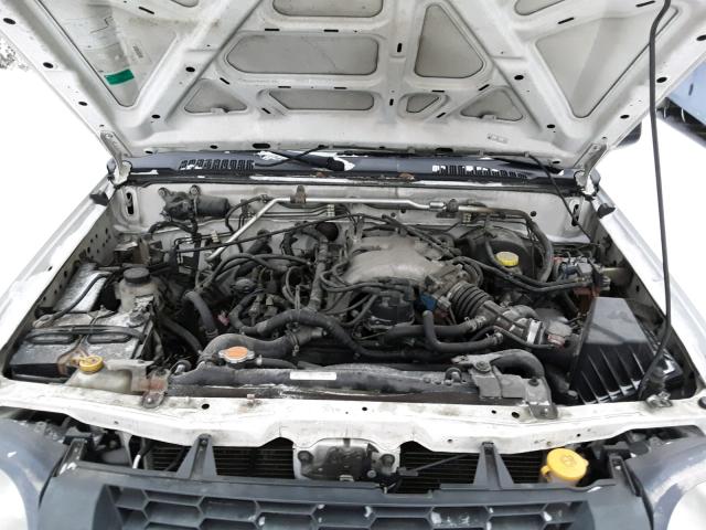 5N1ED28Y52C545012 - 2002 NISSAN XTERRA XE WHITE photo 7