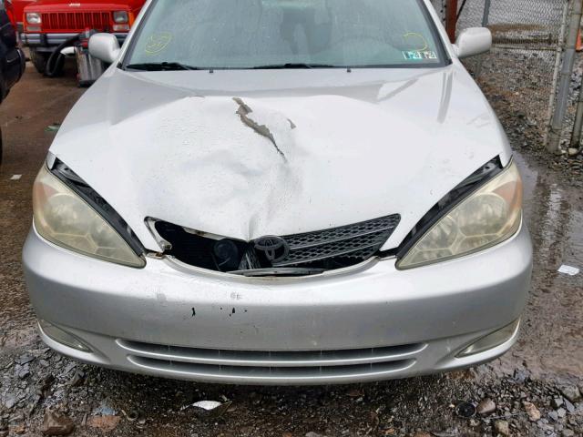 4T1BE32K93U253725 - 2003 TOYOTA CAMRY LE SILVER photo 7