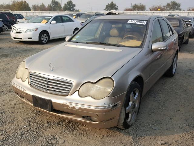 WDBRF61J52F261588 - 2002 MERCEDES-BENZ C 240 GOLD photo 2