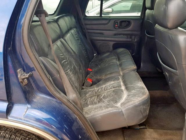 1GNCS13W612151015 - 2001 CHEVROLET BLAZER BLUE photo 6