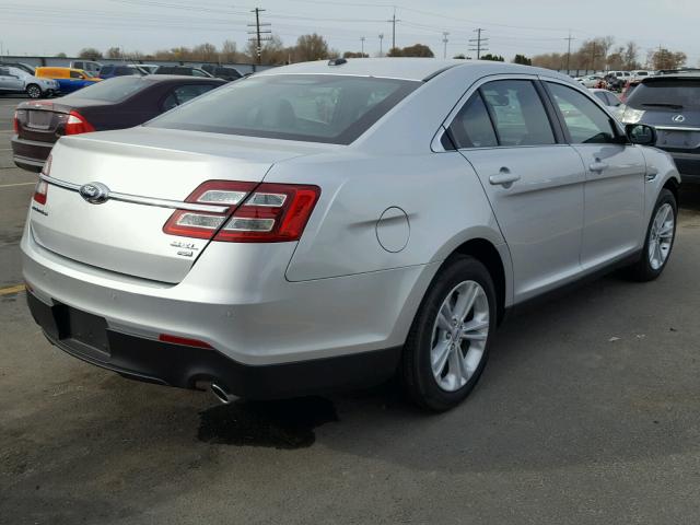 1FAHP2H8XJG114140 - 2018 FORD TAURUS SEL SILVER photo 4