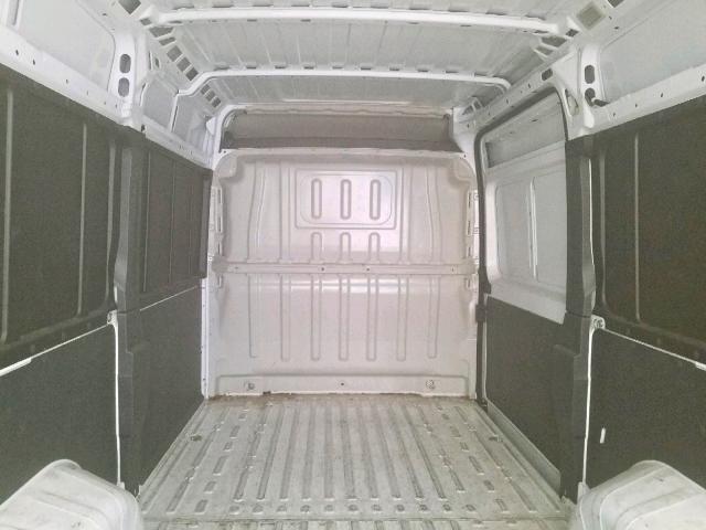 3C6TRVBG7JE139049 - 2018 RAM PROMASTER 白色 照片 6