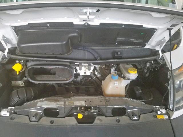 3C6TRVBG7JE139049 - 2018 RAM PROMASTER 白色 照片 7