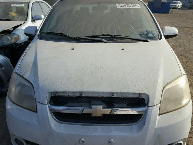 KL1TG56638B006075 - 2008 CHEVROLET AVEO LT WHITE photo 9