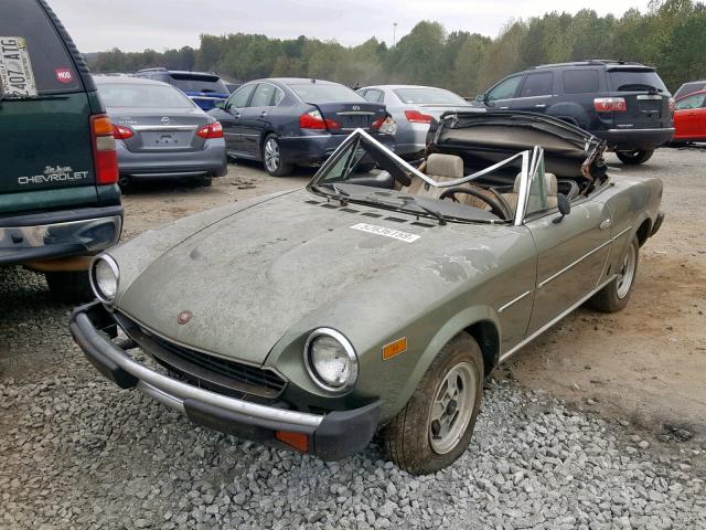 124CS000173366 - 1982 FIAT SPIDER GREEN photo 2