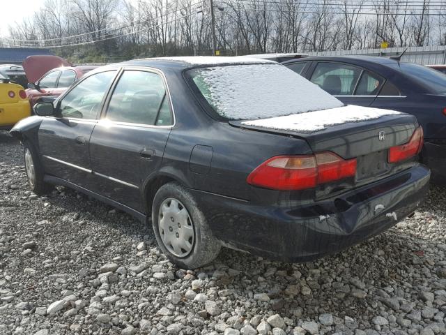 1HGCG5649WA075140 - 1998 HONDA ACCORD LX GREEN photo 3