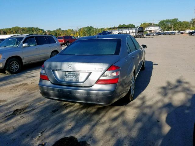 WDDNG86XX7A107068 - 2007 MERCEDES-BENZ S 550 4MAT GRAY photo 4