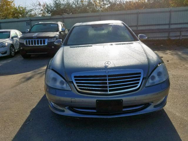 WDDNG86XX7A107068 - 2007 MERCEDES-BENZ S 550 4MAT GRAY photo 9