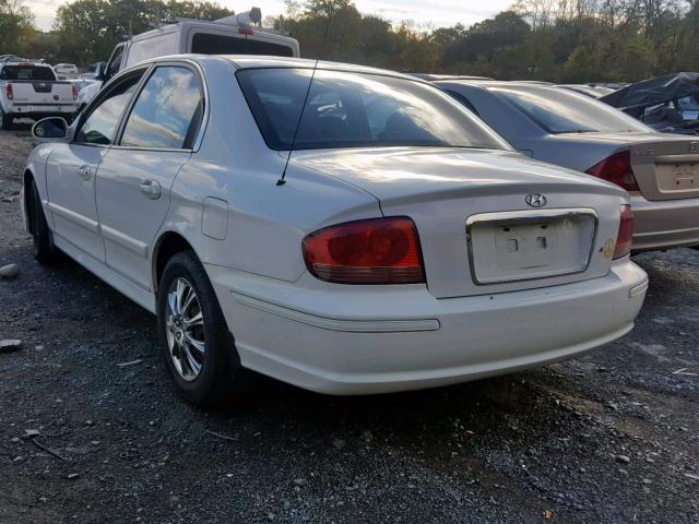 KMHWF25S13A811590 - 2003 HYUNDAI SONATA GL WHITE photo 3