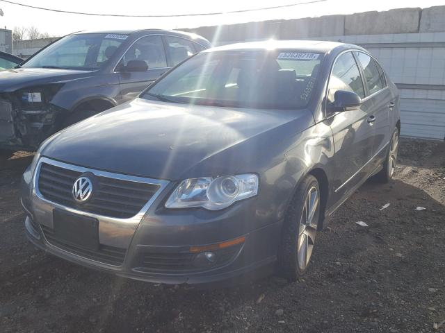 WVWJM7AN7AE106154 - 2010 VOLKSWAGEN PASSAT KOM GRAY photo 2