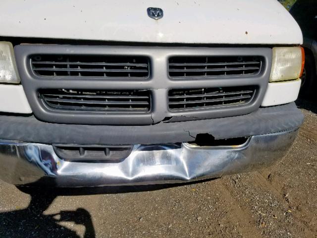 2D7HB11Y43K515714 - 2003 DODGE RAM VAN B1 WHITE photo 9