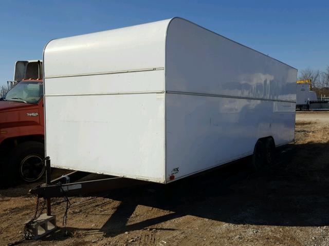 4ZBEN22473F001160 - 2002 UTILITY UTILITY WHITE photo 3