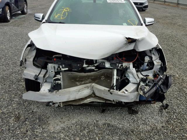 1G11B5SAXDF358834 - 2013 CHEVROLET MALIBU LS WHITE photo 9