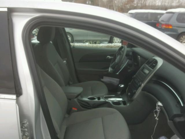 1G11B5SLXEF117875 - 2014 CHEVROLET MALIBU LS 银色 照片 5