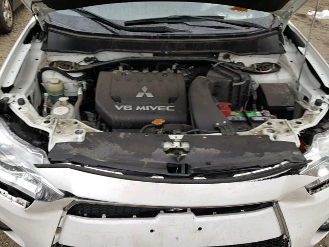 JA4JT4AXXAZ006457 - 2010 MITSUBISHI OUTLANDER WHITE photo 7