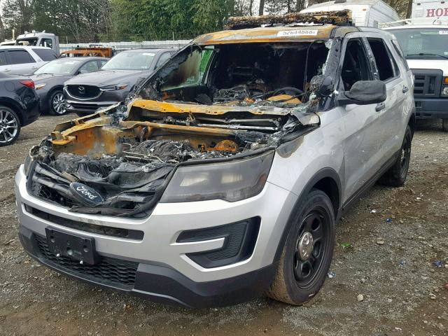 1FM5K8AR4JGB67719 - 2018 FORD EXPLORER P SILVER photo 2