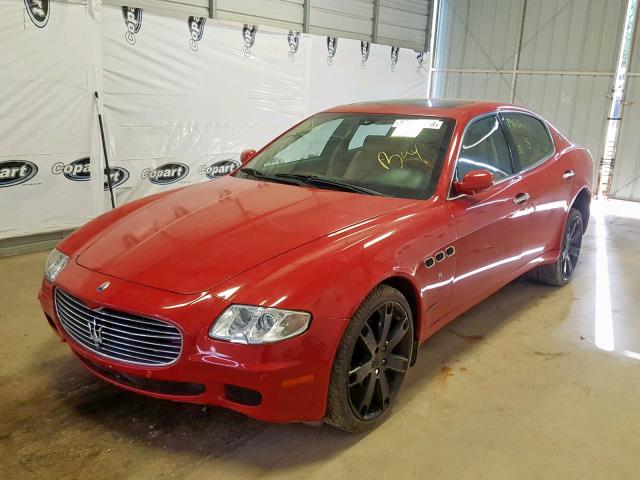 ZAMCE39A960021039 - 2006 MASERATI QUATTROPOR RED photo 2