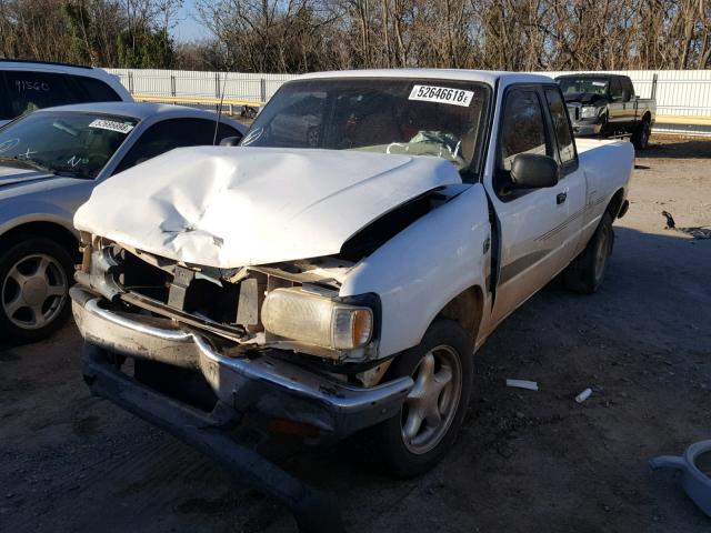 4F4CR16U3TTM13138 - 1996 MAZDA B3000 CAB WHITE photo 2