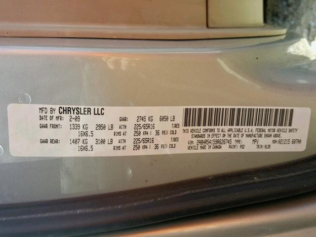 2A8HR54159R626745 - 2009 CHRYSLER TOWN & COU SILVER photo 10