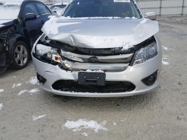 3FAHP0KC9BR285716 - 2011 FORD FUSION SPO SILVER photo 9