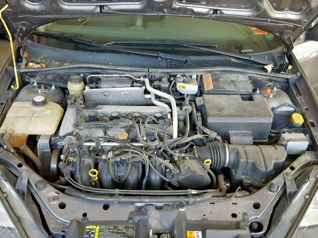 3FAFP31Z34R102621 - 2004 FORD FOCUS ZX3 GRAY photo 7